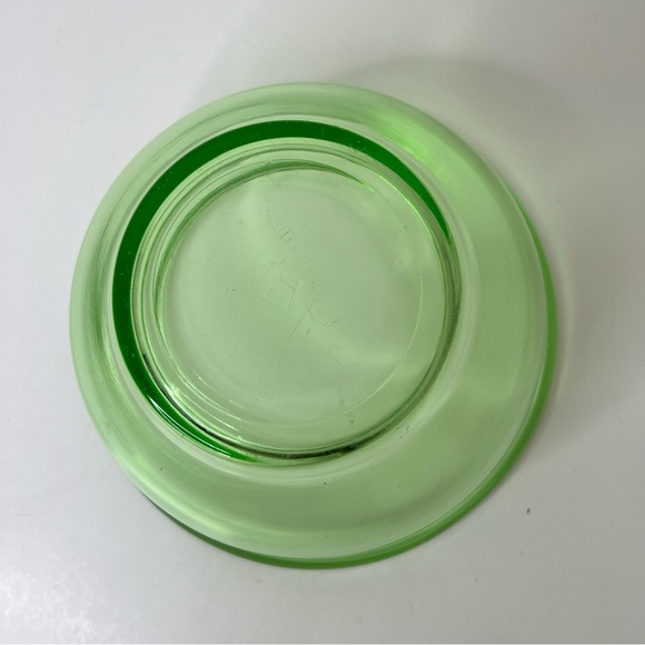 Vintage Uranium Glass Bowl - Picture 3 of 5